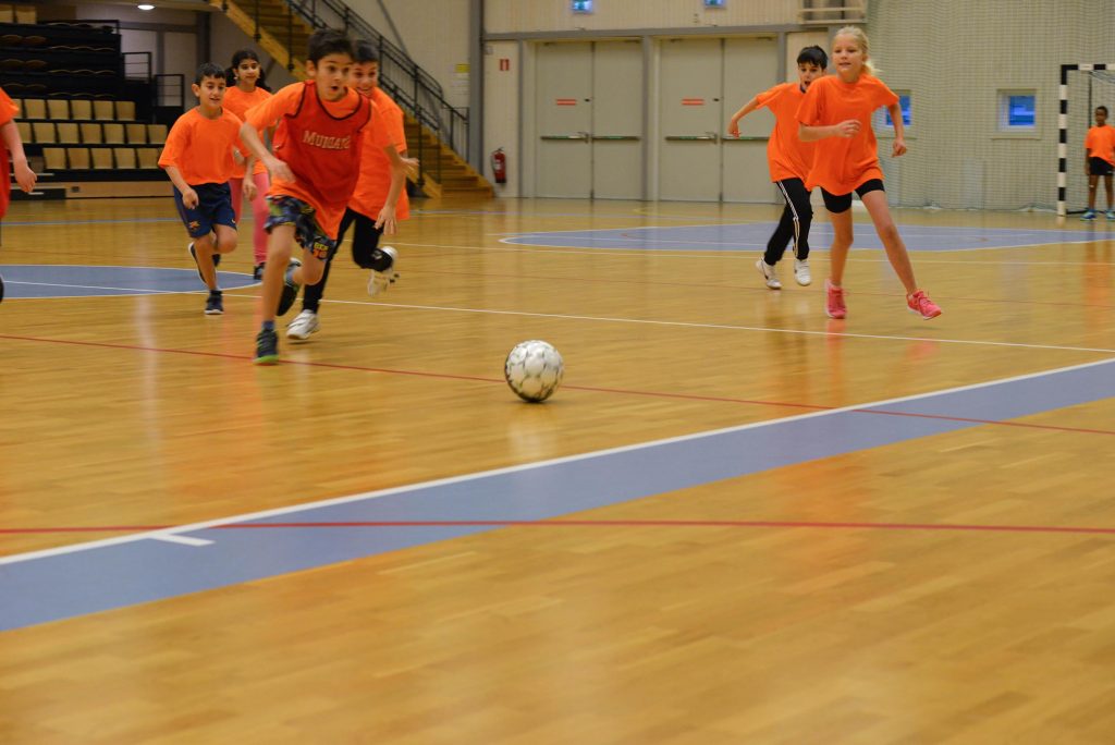 Matchen i full gång. Foto: Henric Byström, Fritidsbanken